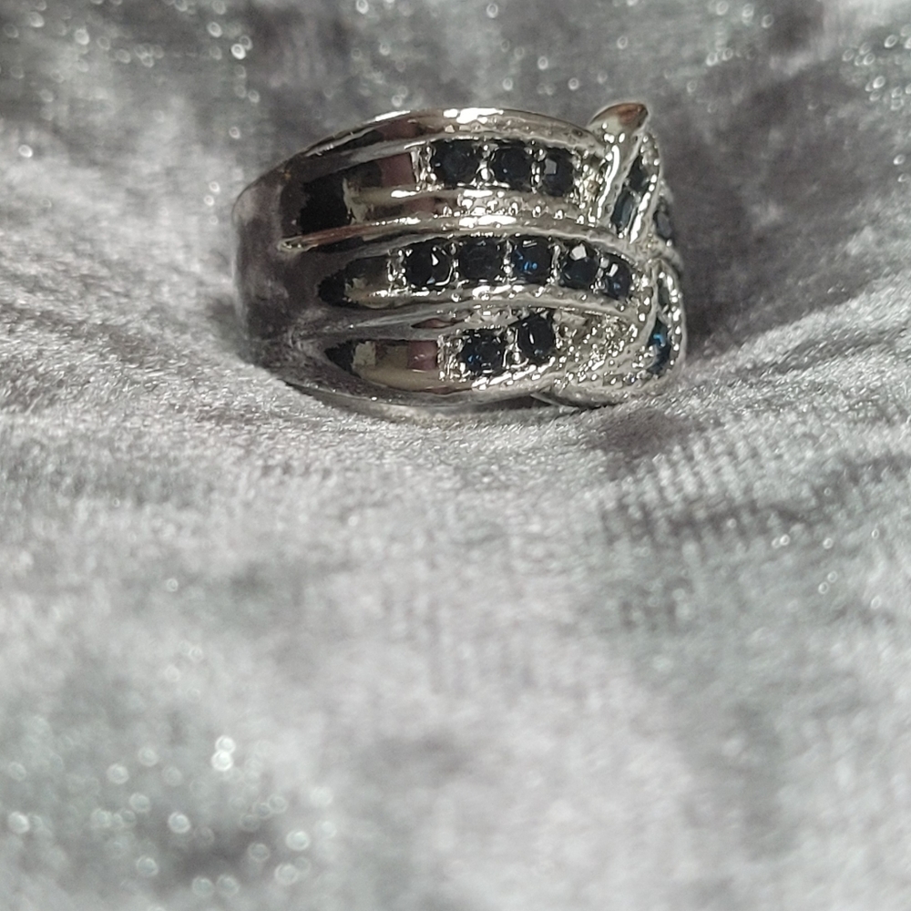 Luxury Dark Blue Statement Ring - Picture 8 of 9